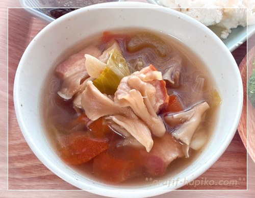 糖尿病ごはん 野菜たっぷりのコンソメスープ きのこ キャベツ セロリ